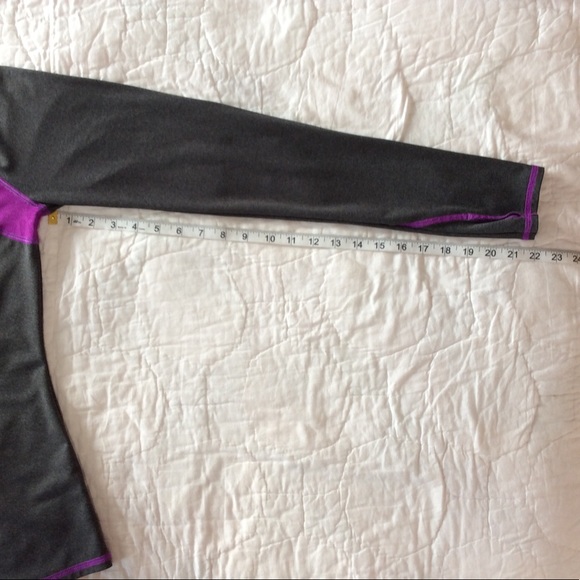 Athleta Tenacity Long Sleeve Top Medium - Picture 4 of 8
